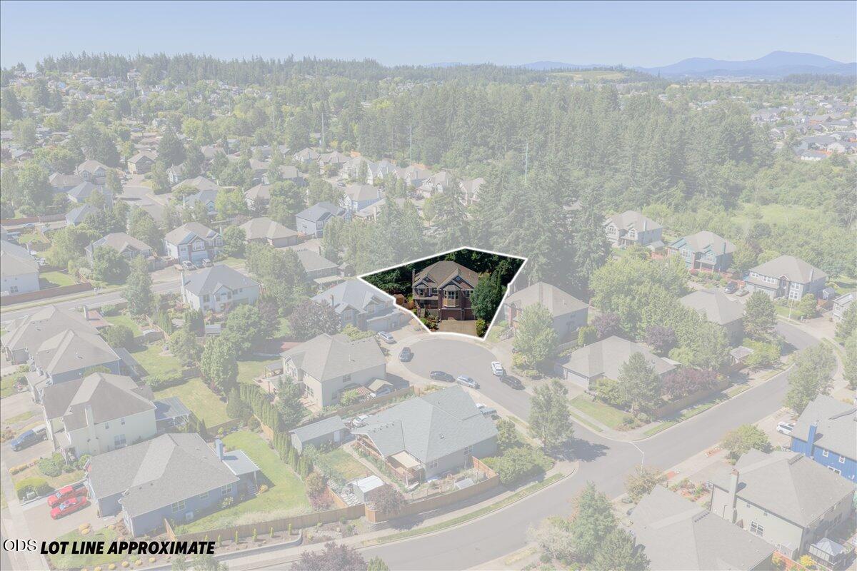 2448 Northwest Violet Avenue Albany, OR 97321 - Photo 3 of 46