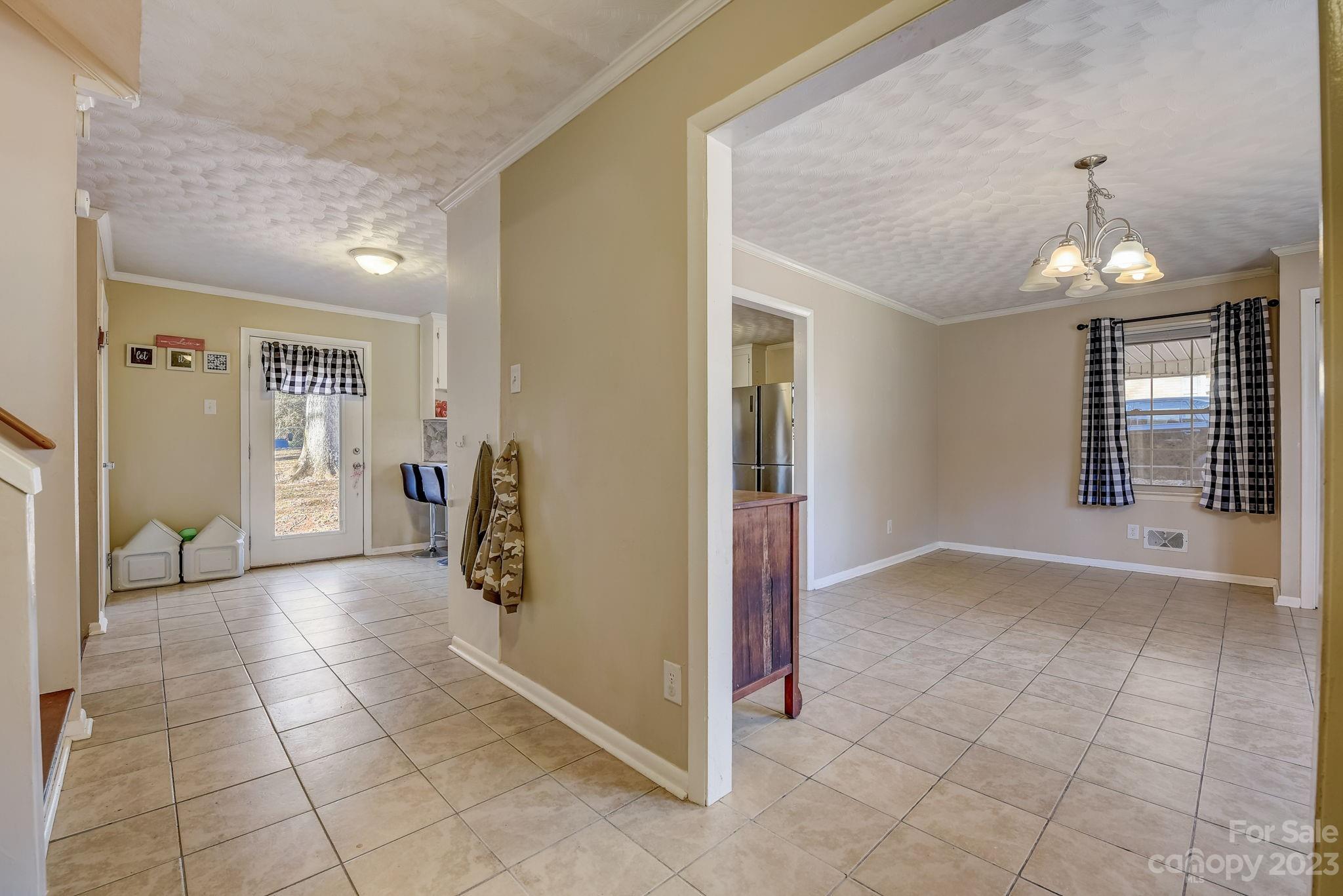 804 7th Avenue Southwest Conover, NC 28613 - Photo 3 of 41 Gallery Image 3