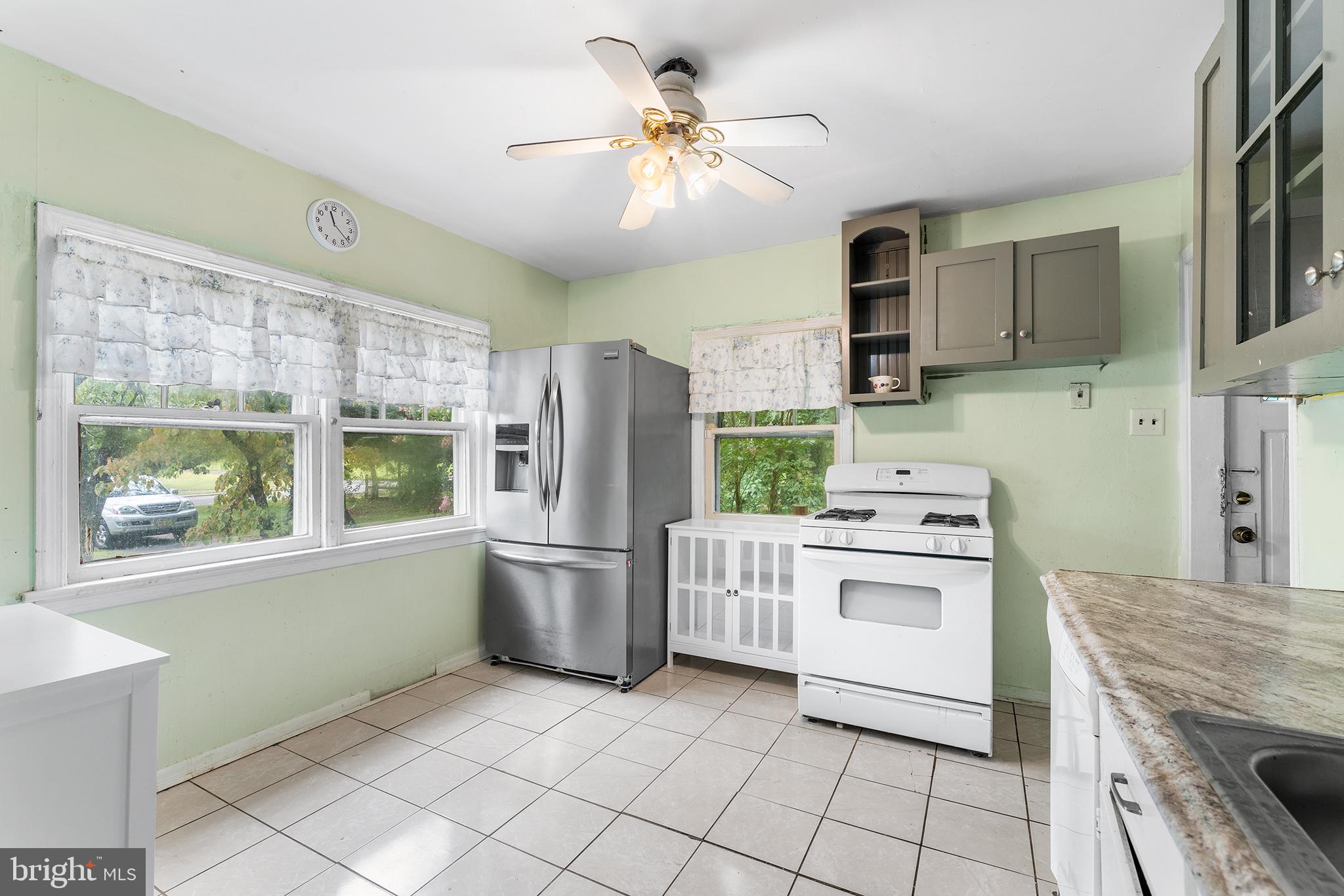 941 Borton Landing Road Moorestown, NJ 08057 - Photo 8 of 35