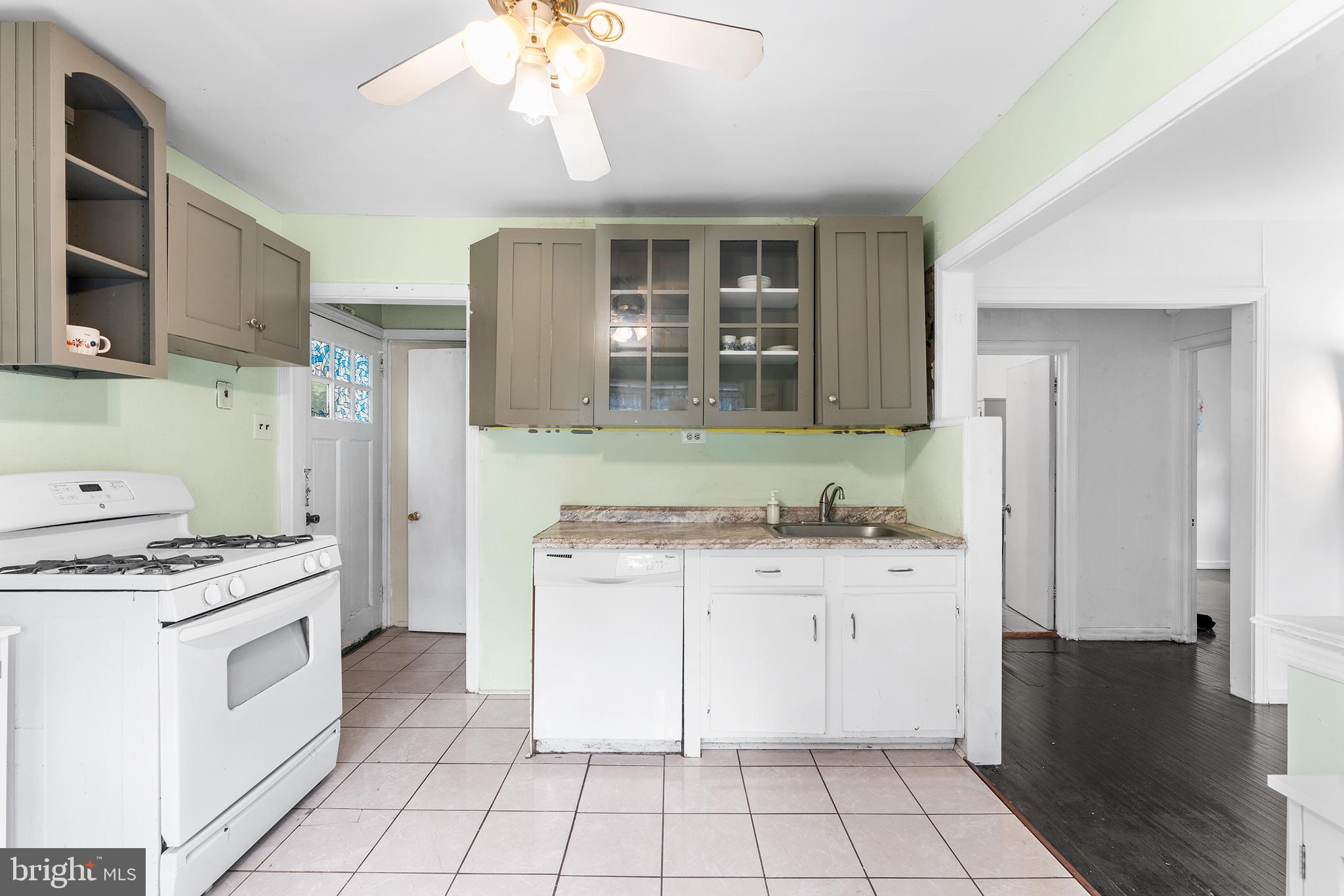 941 Borton Landing Road Moorestown, NJ 08057 - Photo 9 of 35