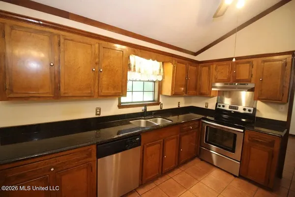 $179,000 | 1809 Wansley Road, Laurel, MS 39443