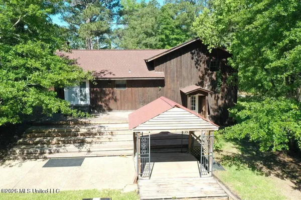 $179,000 | 1809 Wansley Road, Laurel, MS 39443