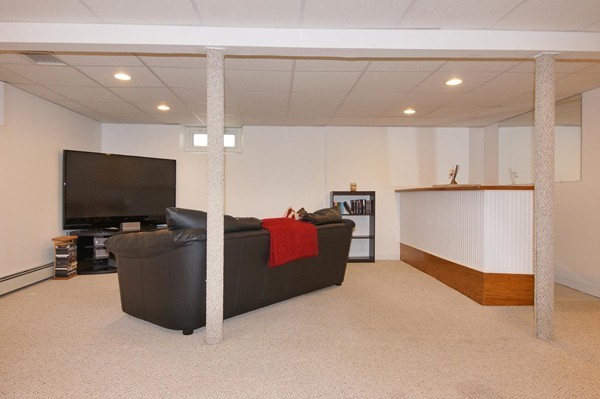4 Vernon Road Medway, MA 02053 - Photo 7 of 9 Gallery Image 7