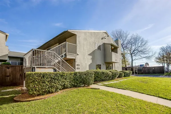 $195,000 | 4908 Byers Avenue, Unit C4, Fort Worth, TX 76107