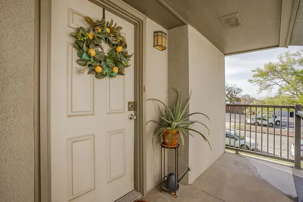 $195,000 | 4908 Byers Avenue, Unit C4, Fort Worth, TX 76107