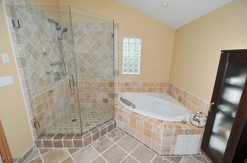 1700 Westover Road Linden, NJ 07036 - Photo 14 of 36 Gallery Image 14