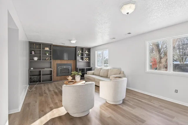 $475,000 | 14430 Woodbridge Lane, Savage, MN 55378