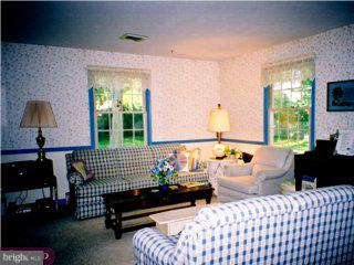 102 North Providence Road Wallingford, PA 19086 - Photo 3 of 6