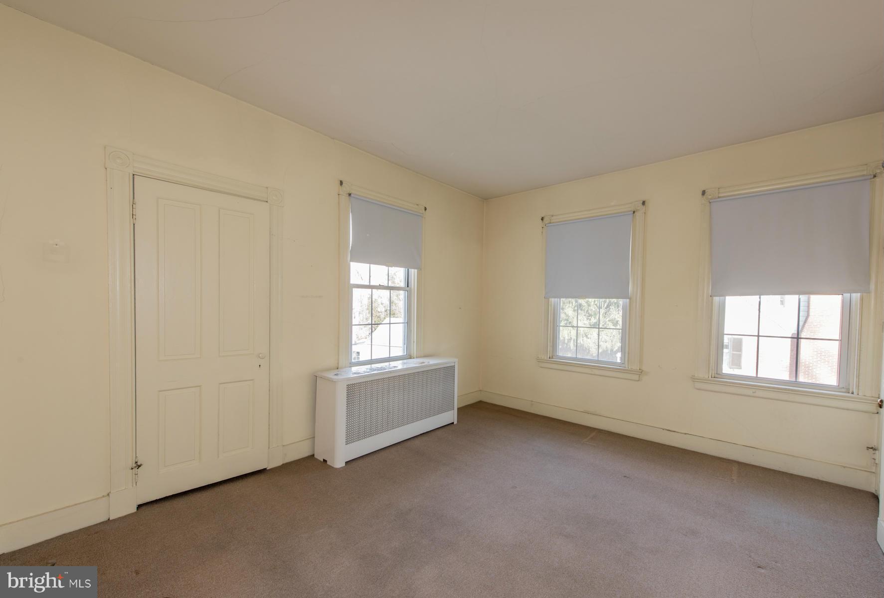 1020 Windsor Road Pikesville, MD 21208 - Photo 12 of 19 Family Room