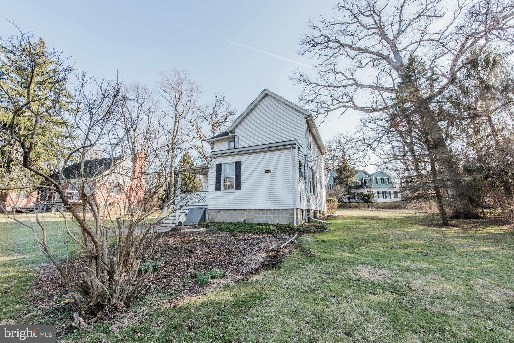 1020 Windsor Road Pikesville, MD 21208 - Photo 18 of 19 Exterior (Rear)