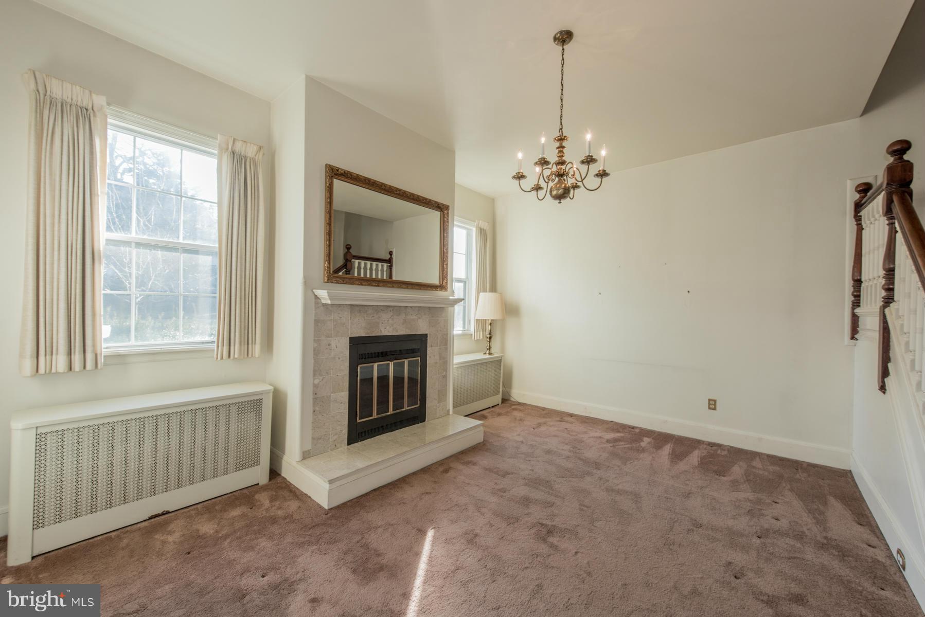 1020 Windsor Road Pikesville, MD 21208 - Photo 8 of 19 Living Room