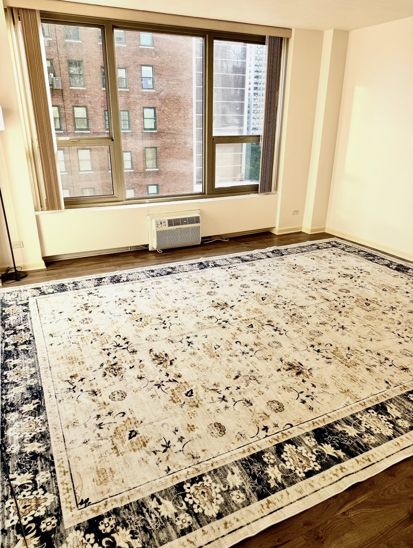 1550 North Lake Shore Drive, Unit 9F Chicago, IL 60610 - Photo 7 of 19 a view of wooden door