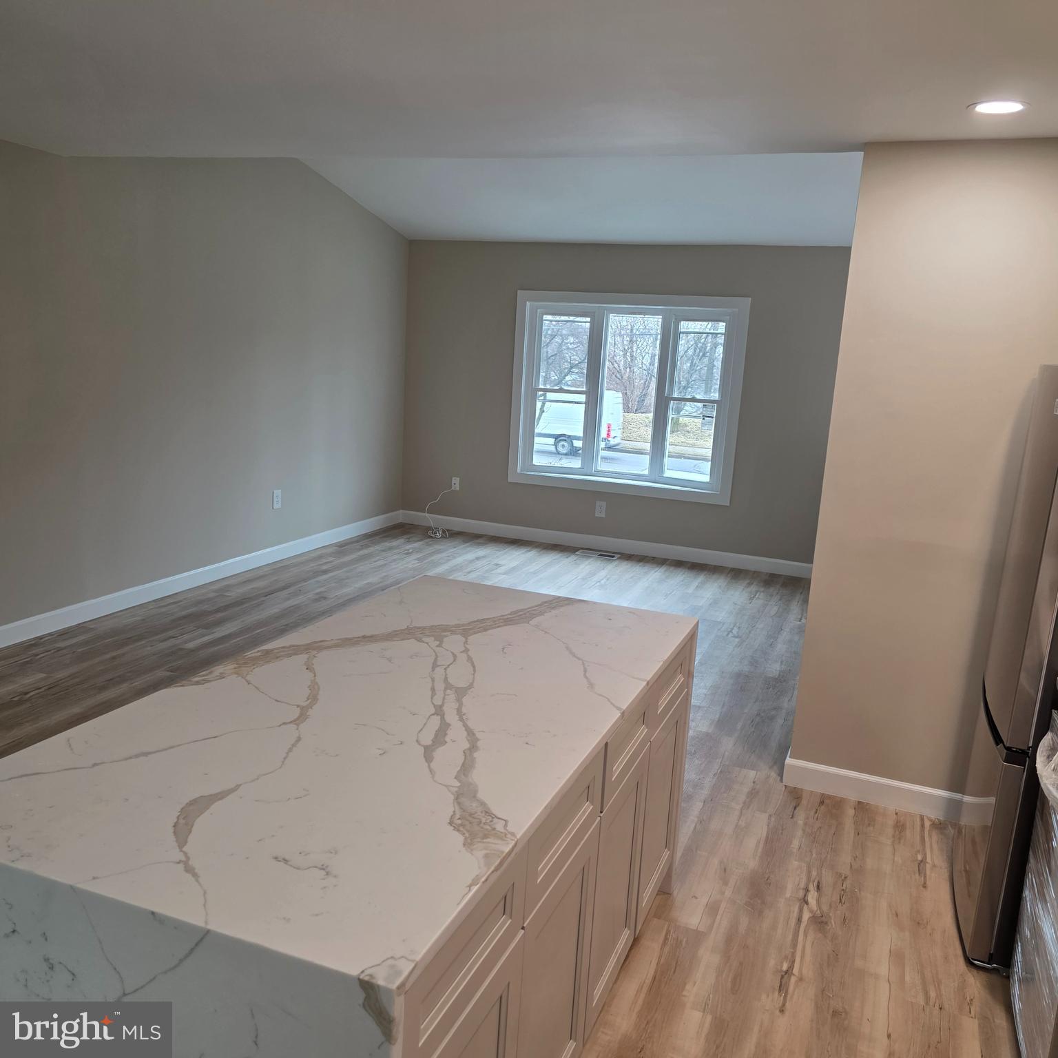 12702 Knights Road Philadelphia, PA 19154 - Photo 12 of 23