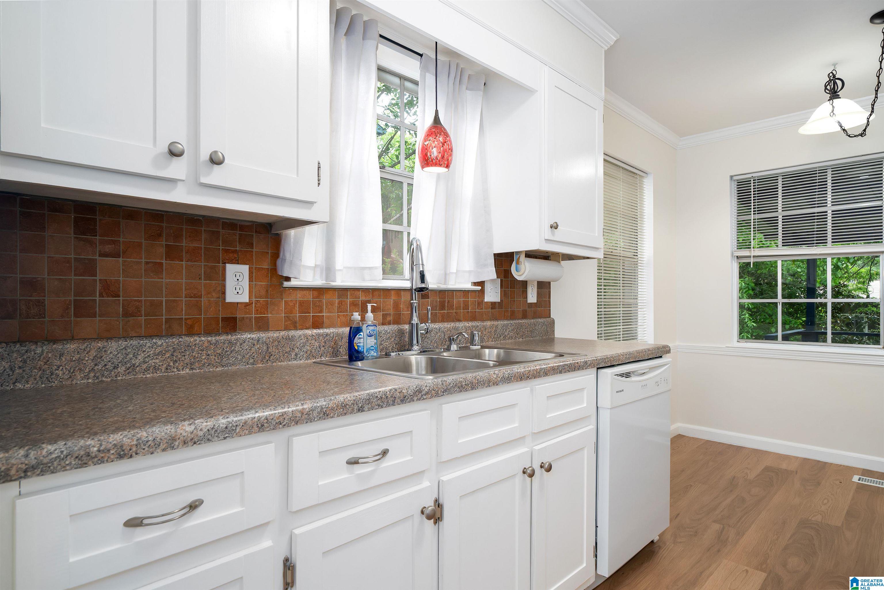 1309 Sumar Road Birmingham, AL 35213 - Photo 10 of 21