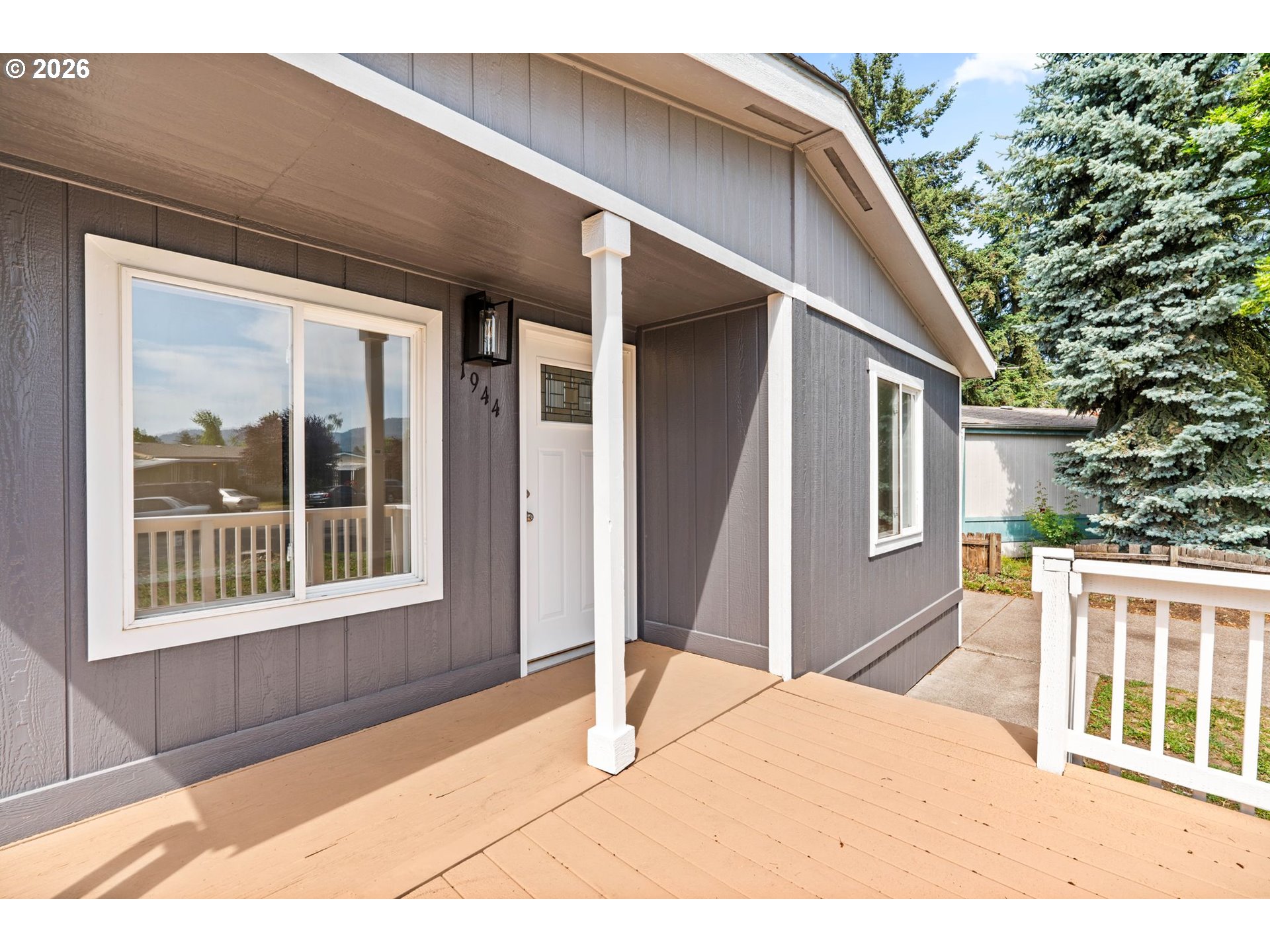1944 McTavish Court Springfield, OR 97477 - Photo 4 of 23