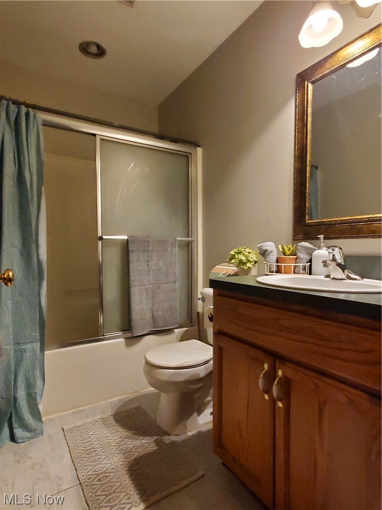 133 Matthew Drive Rittman, OH 44270 - Photo 15 of 35 Full bathroom