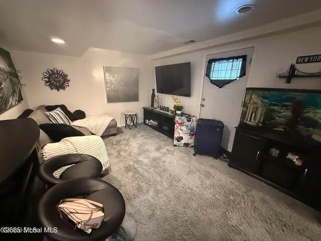 $379,900 | 58 Fiddlers Lane, Colonie, NY 12110