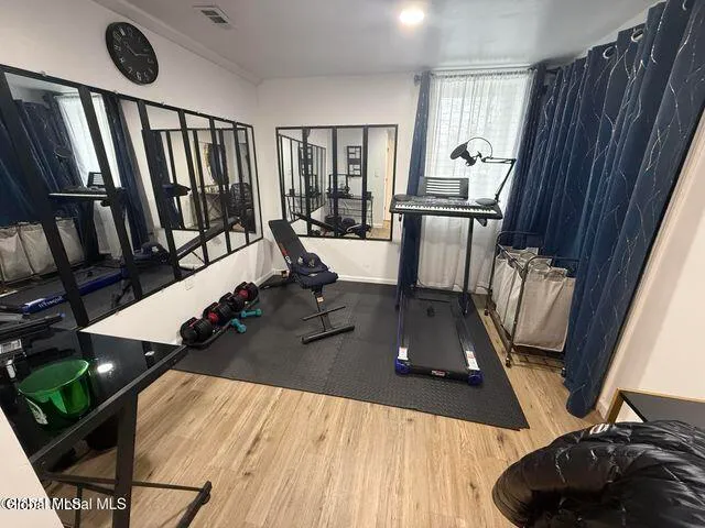 $379,900 | 58 Fiddlers Lane, Colonie, NY 12110