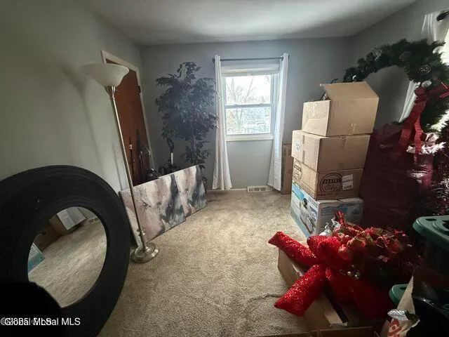 $379,900 | 58 Fiddlers Lane, Colonie, NY 12110