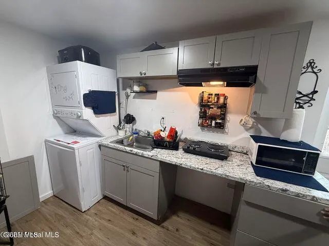 $379,900 | 58 Fiddlers Lane, Colonie, NY 12110