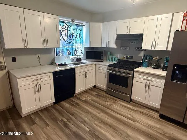 $379,900 | 58 Fiddlers Lane, Colonie, NY 12110