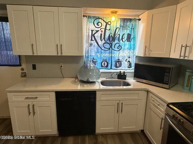 $379,900 | 58 Fiddlers Lane, Colonie, NY 12110