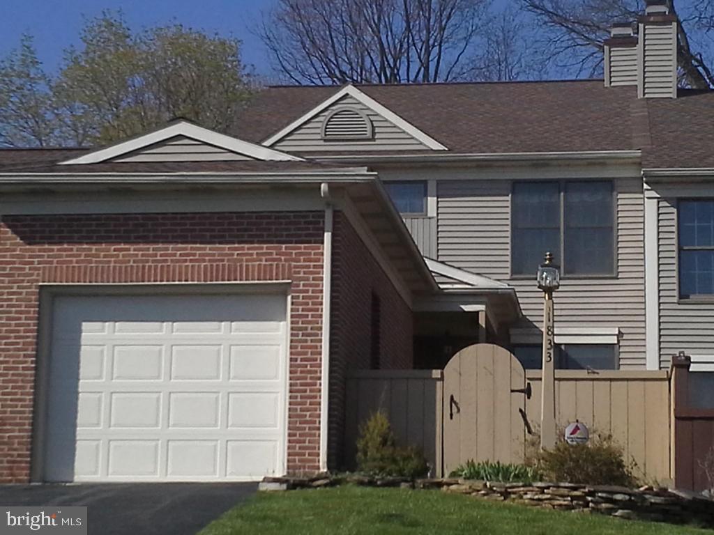 1833 Spring Ridge Lane Lancaster, PA 17603 - Photo 2 of 17 Gallery Image 2