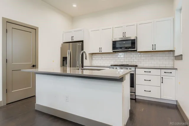 $2,750 | 1280 East Hampden Avenue, Unit B, Englewood, CO 80113