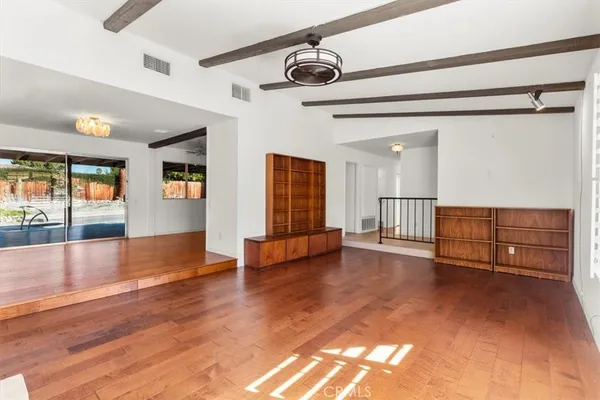 $710,000 | 2250 Tamarisk Road, Palm Springs, CA 92262