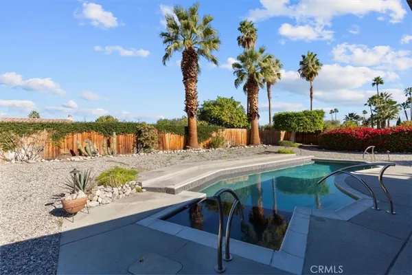 $710,000 | 2250 Tamarisk Road, Palm Springs, CA 92262