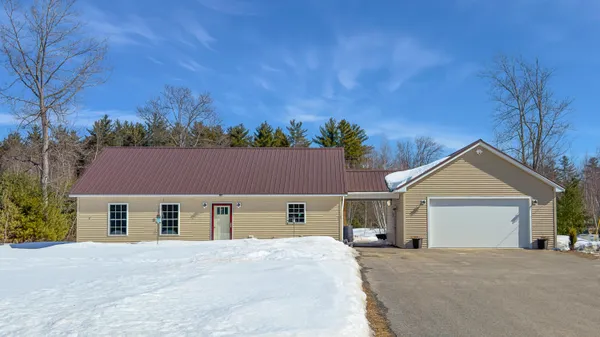 $359,900 | 7 Silver Way, Oxford, ME 04270