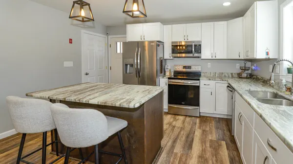 $359,900 | 7 Silver Way, Oxford, ME 04270