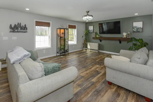 $359,900 | 7 Silver Way, Oxford, ME 04270