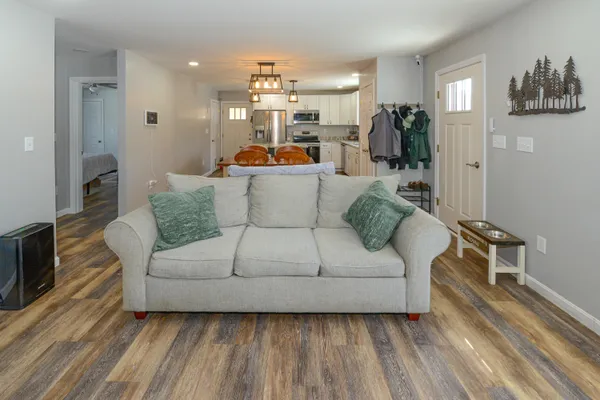 $359,900 | 7 Silver Way, Oxford, ME 04270