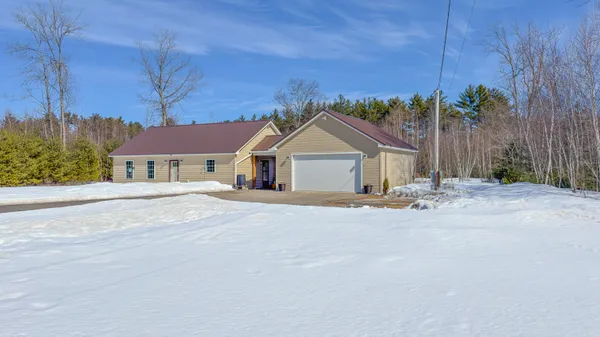 $359,900 | 7 Silver Way, Oxford, ME 04270