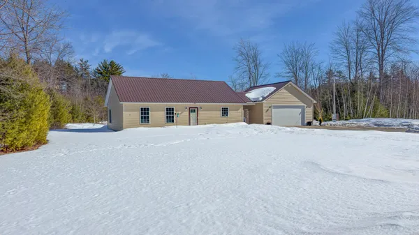 $359,900 | 7 Silver Way, Oxford, ME 04270