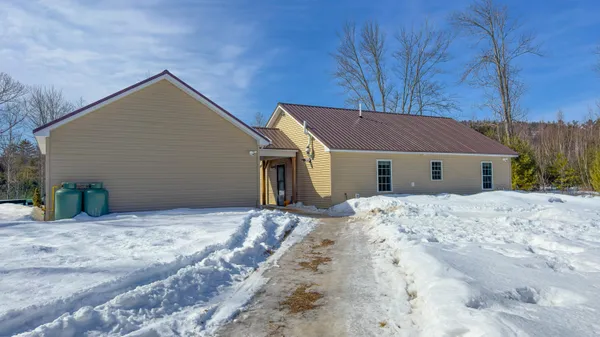 $359,900 | 7 Silver Way, Oxford, ME 04270