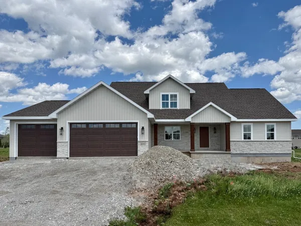 $929,900 | 4190 North Rose Meadow Lane, Grand Chute, WI 54913