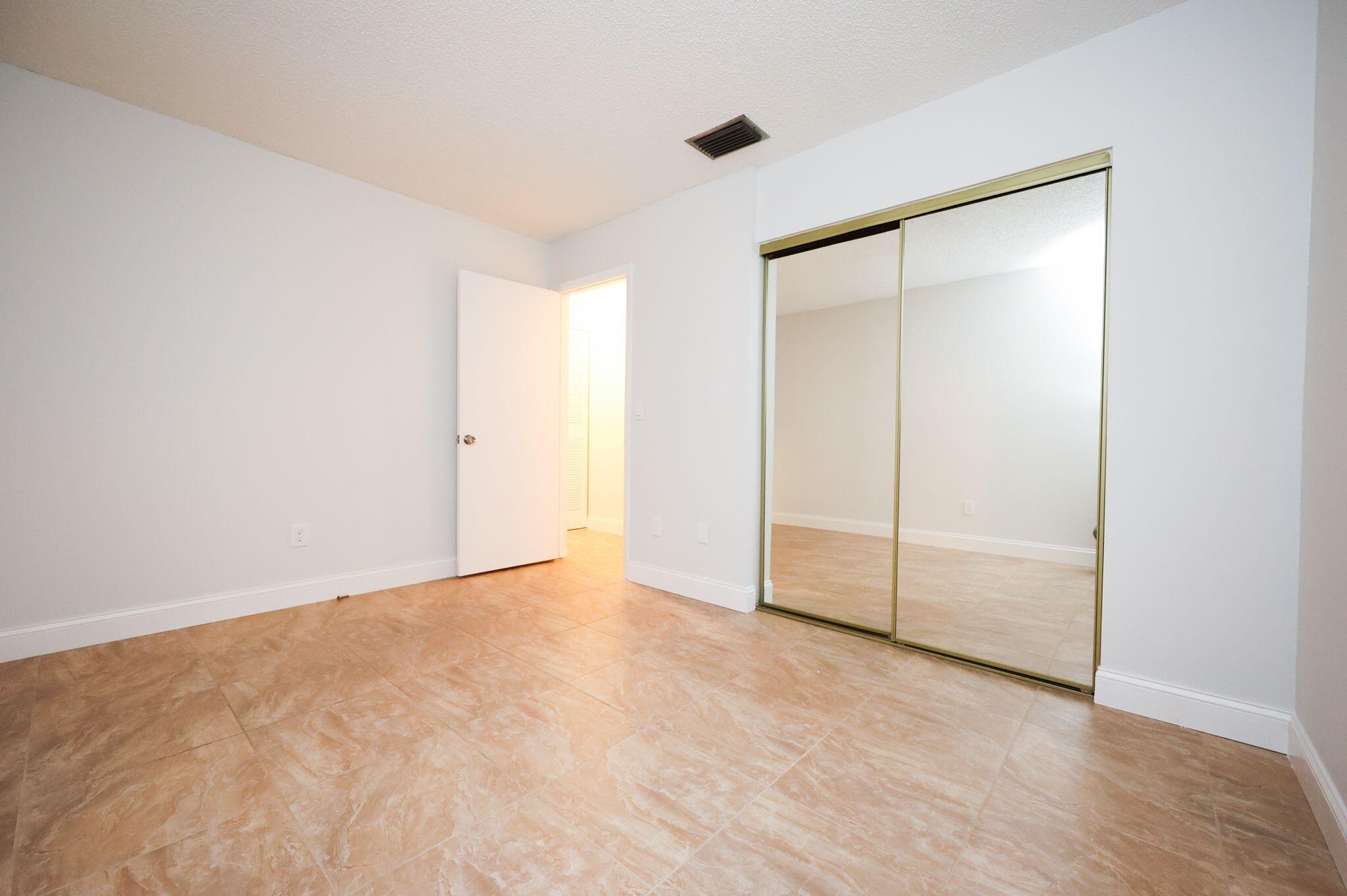 10127 Boca Bend East, Unit B2 Boca Raton, FL 33428 - Photo 11 of 39 6e4d52a6-abc7-486f-87bc-c4d606b919bc