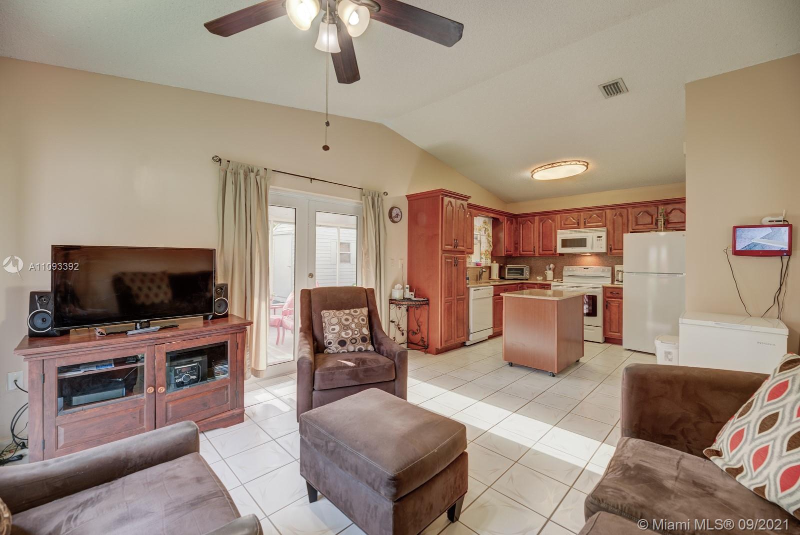 27905 Southwest 132nd Place Homestead, FL 33032 - Photo 12 of 33