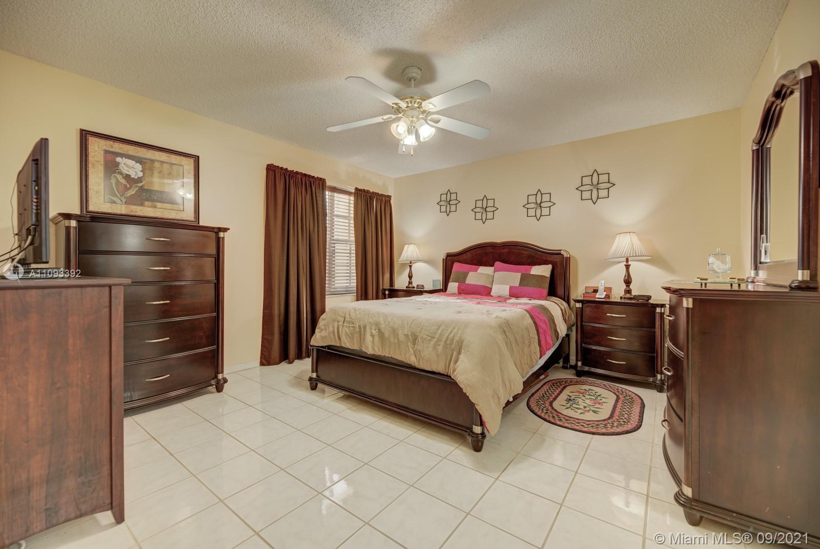 27905 Southwest 132nd Place Homestead, FL 33032 - Photo 15 of 33