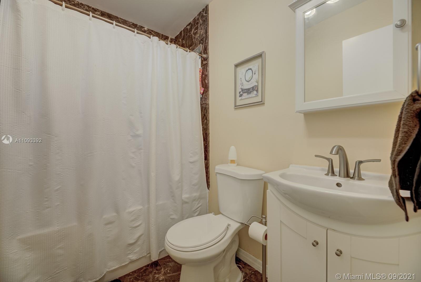 27905 Southwest 132nd Place Homestead, FL 33032 - Photo 17 of 33