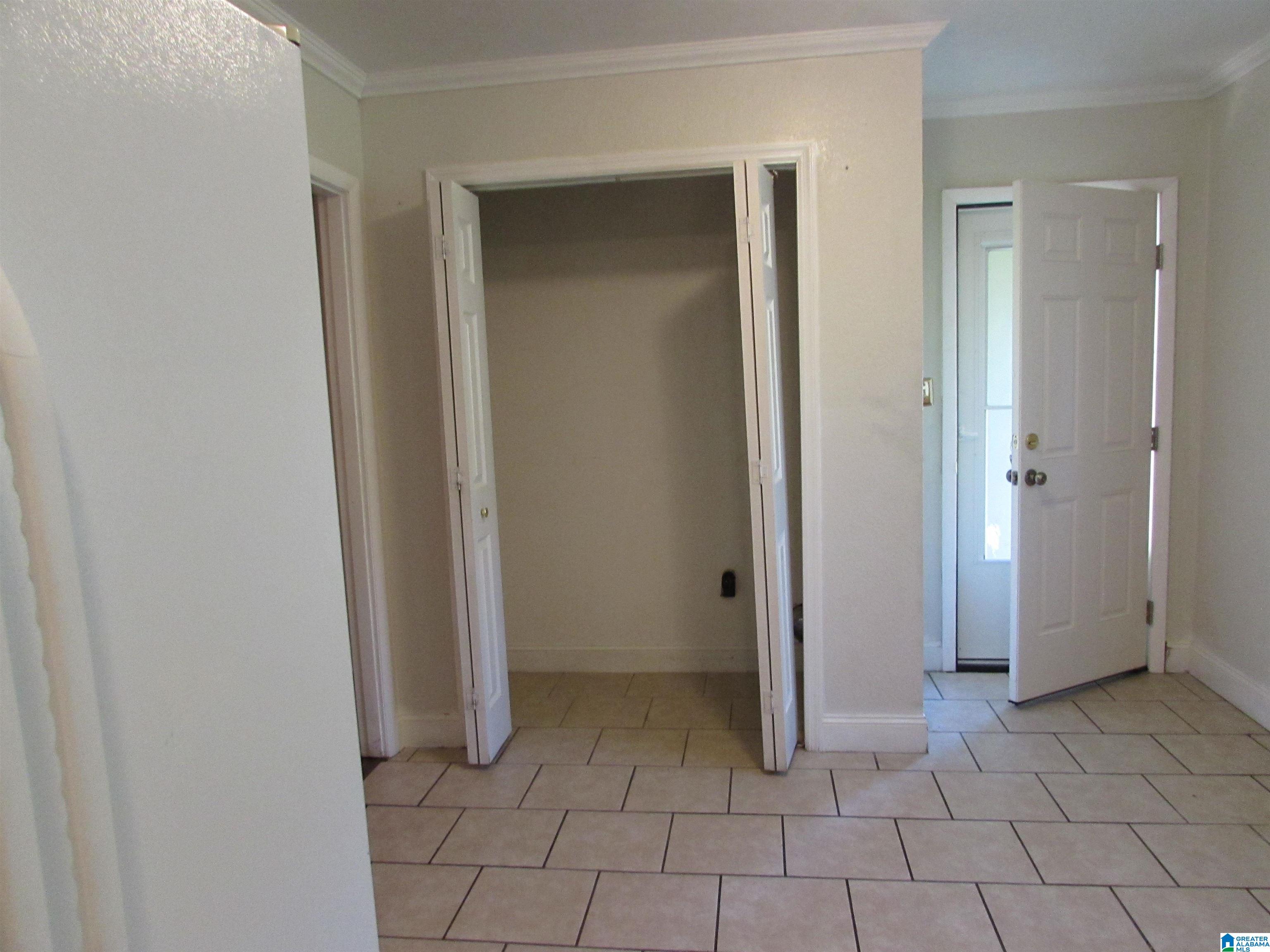 2303 Paul Street Anniston, AL 36201 - Photo 5 of 11