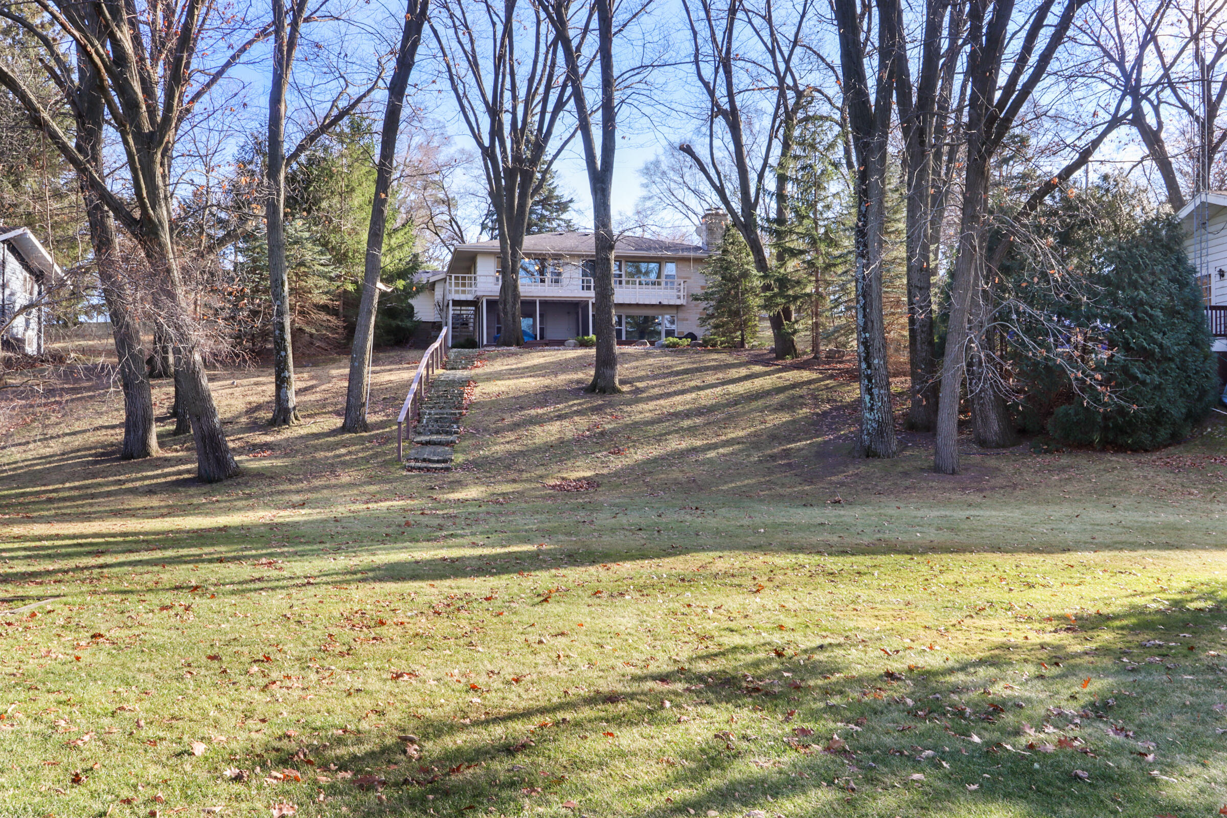 W5134 Plantation Road, La Grange, WI 53121 Compass