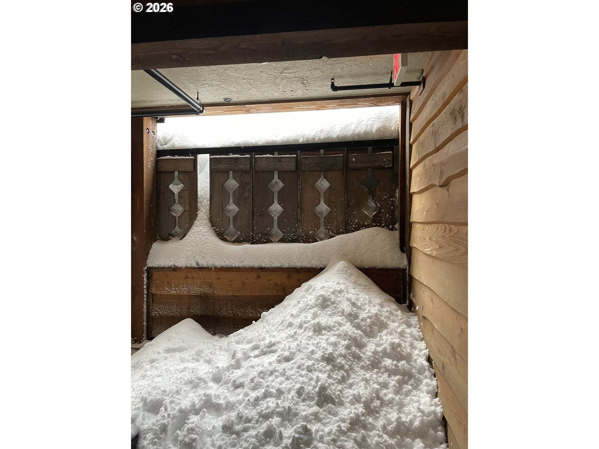 31250 East Collins Lake Road, Unit 6 Government Camp, OR 97028 - Photo 4 of 35 a view of entryway