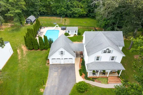 $599,900 | 135 Villa Drive, McMinnville, TN 37110
