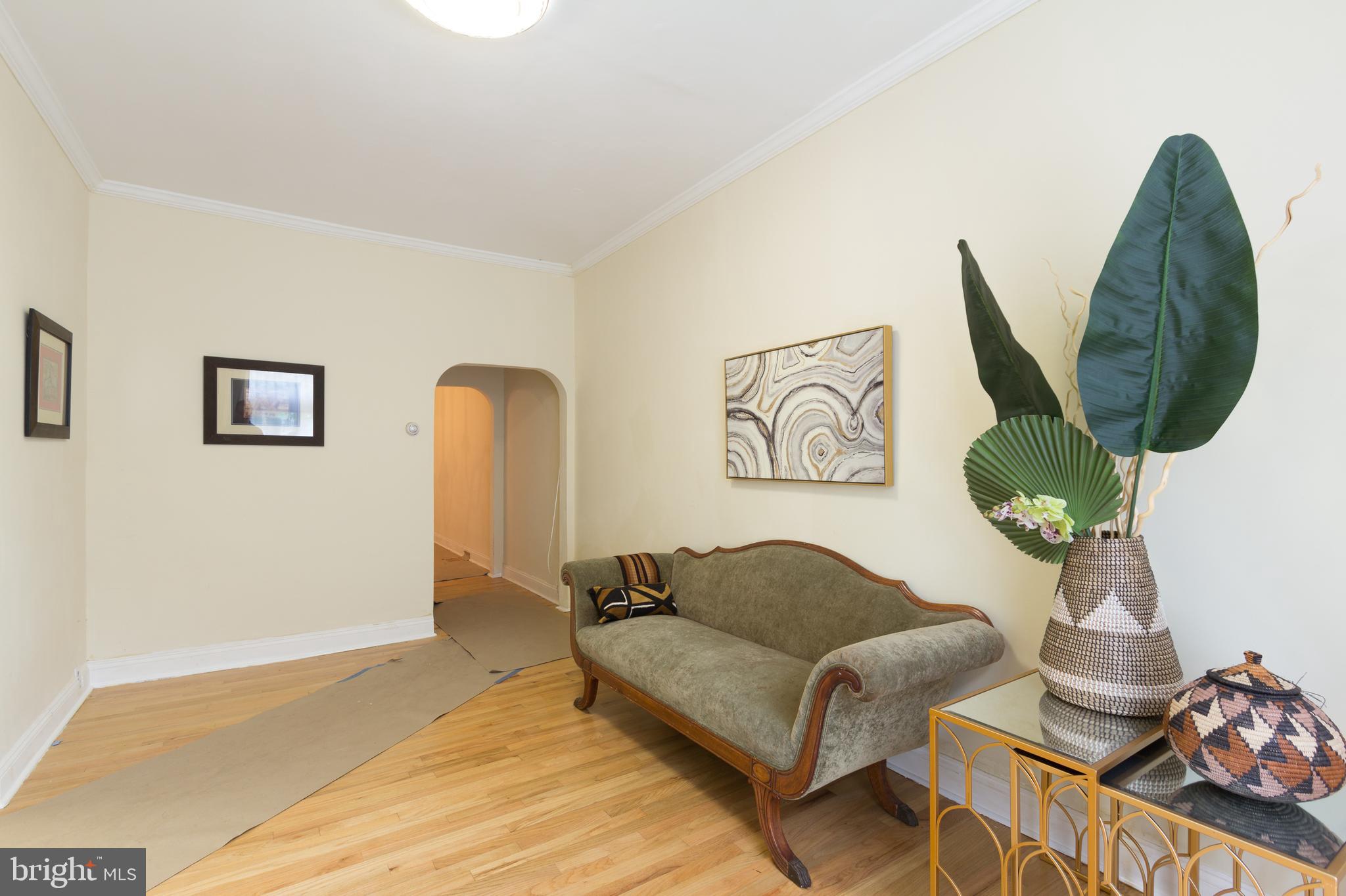 1221 Cloverdale Road Baltimore, MD 21217 - Photo 2 of 22 Gallery Image 2