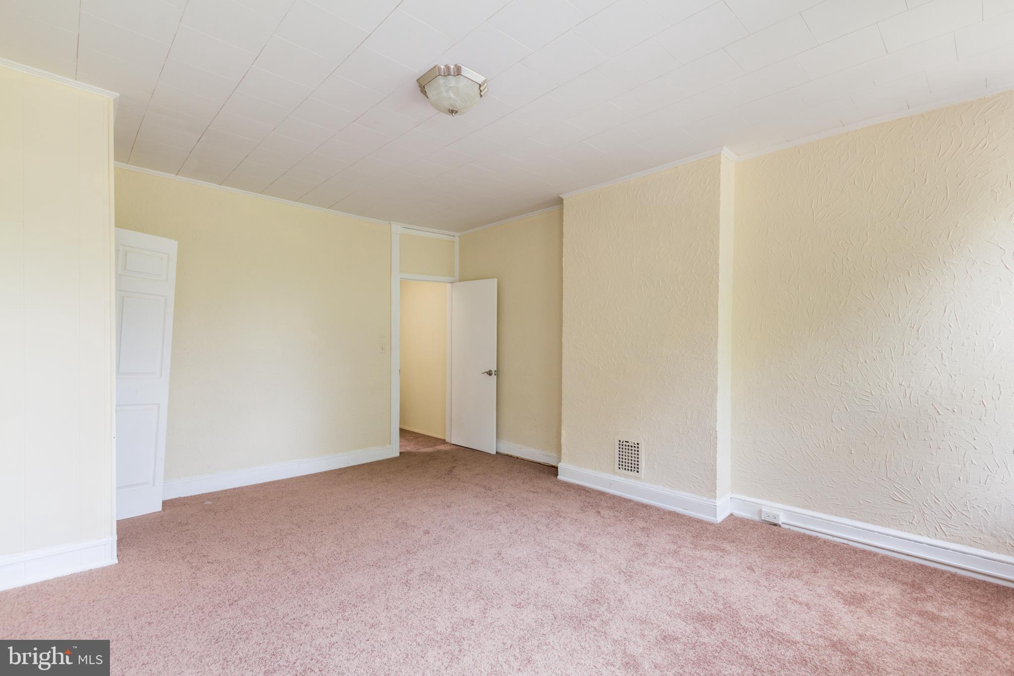 1221 Cloverdale Road Baltimore, MD 21217 - Photo 11 of 22 Gallery Image 11