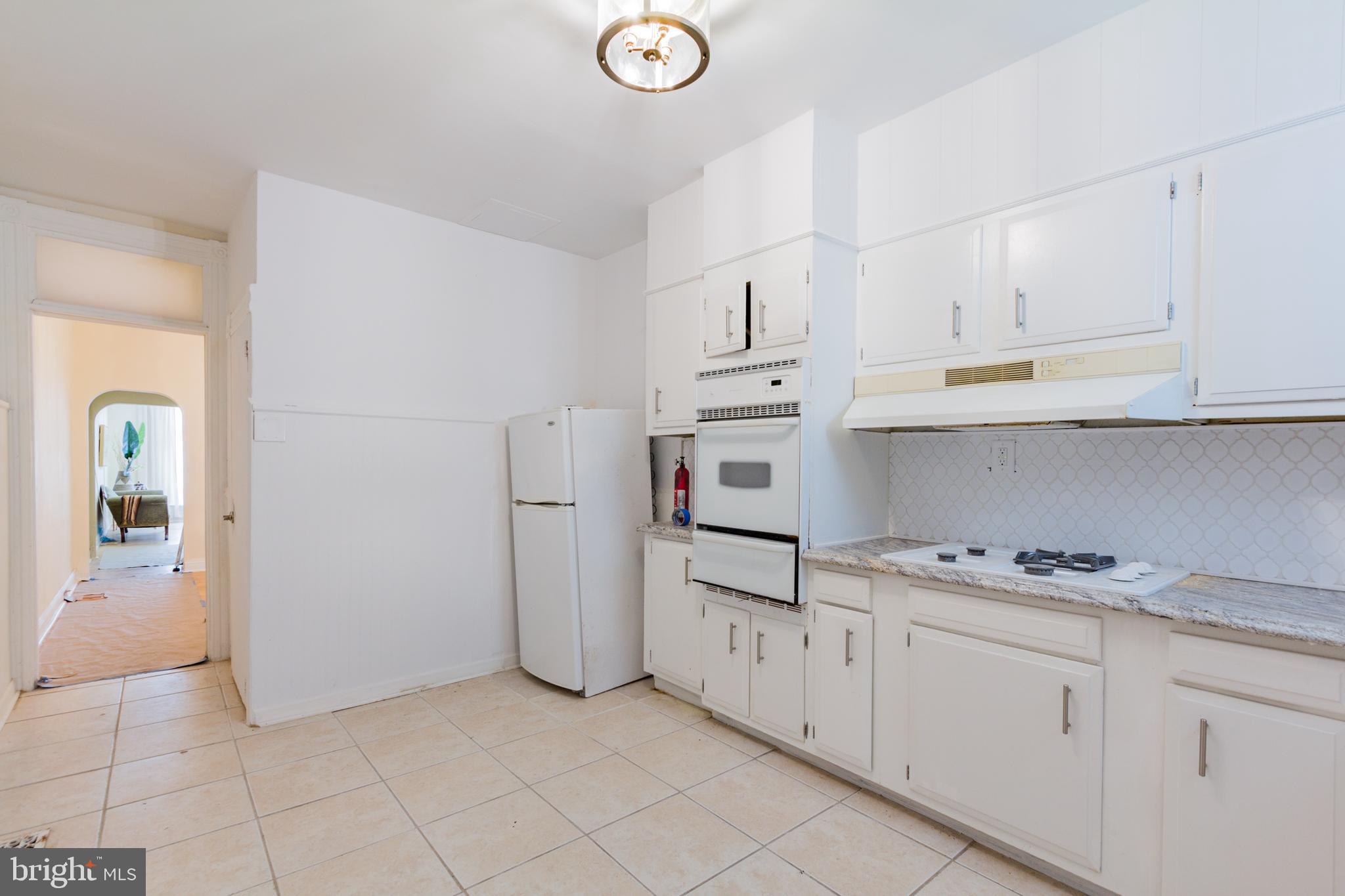 1221 Cloverdale Road Baltimore, MD 21217 - Photo 9 of 22 Gallery Image 9