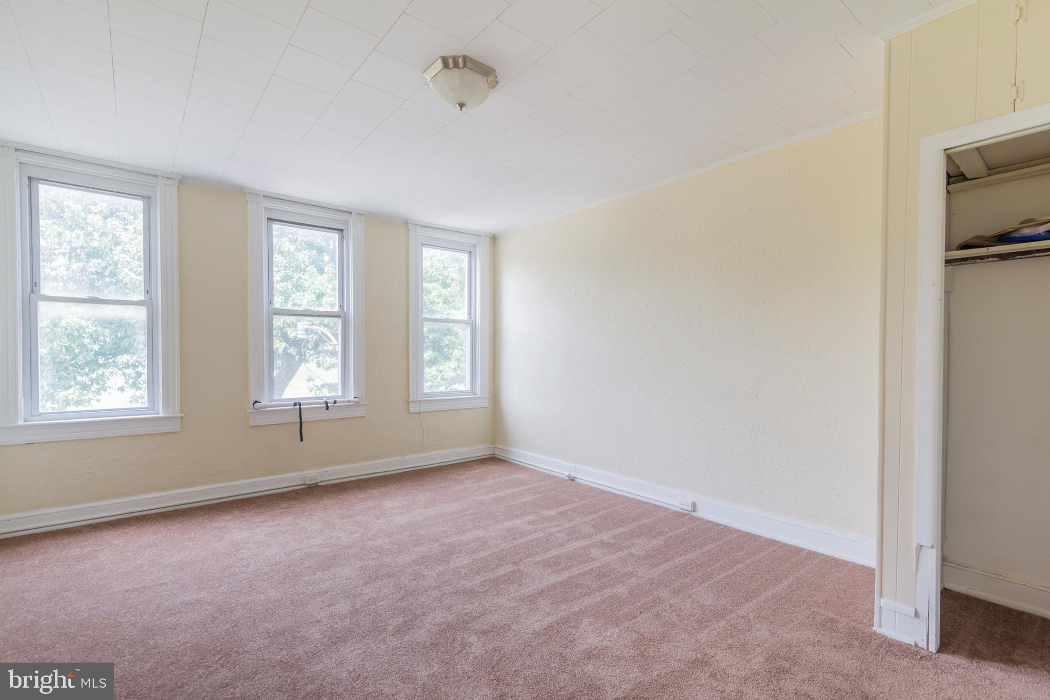 1221 Cloverdale Road Baltimore, MD 21217 - Photo 10 of 22 Gallery Image 10